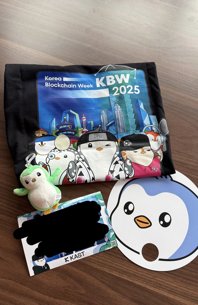 Just realized I have this KBW 2025 Pudgy tee 🐧

With the other pudgy toys I have and DYLI pudgy market, It’s time to start my pudgy collection.
