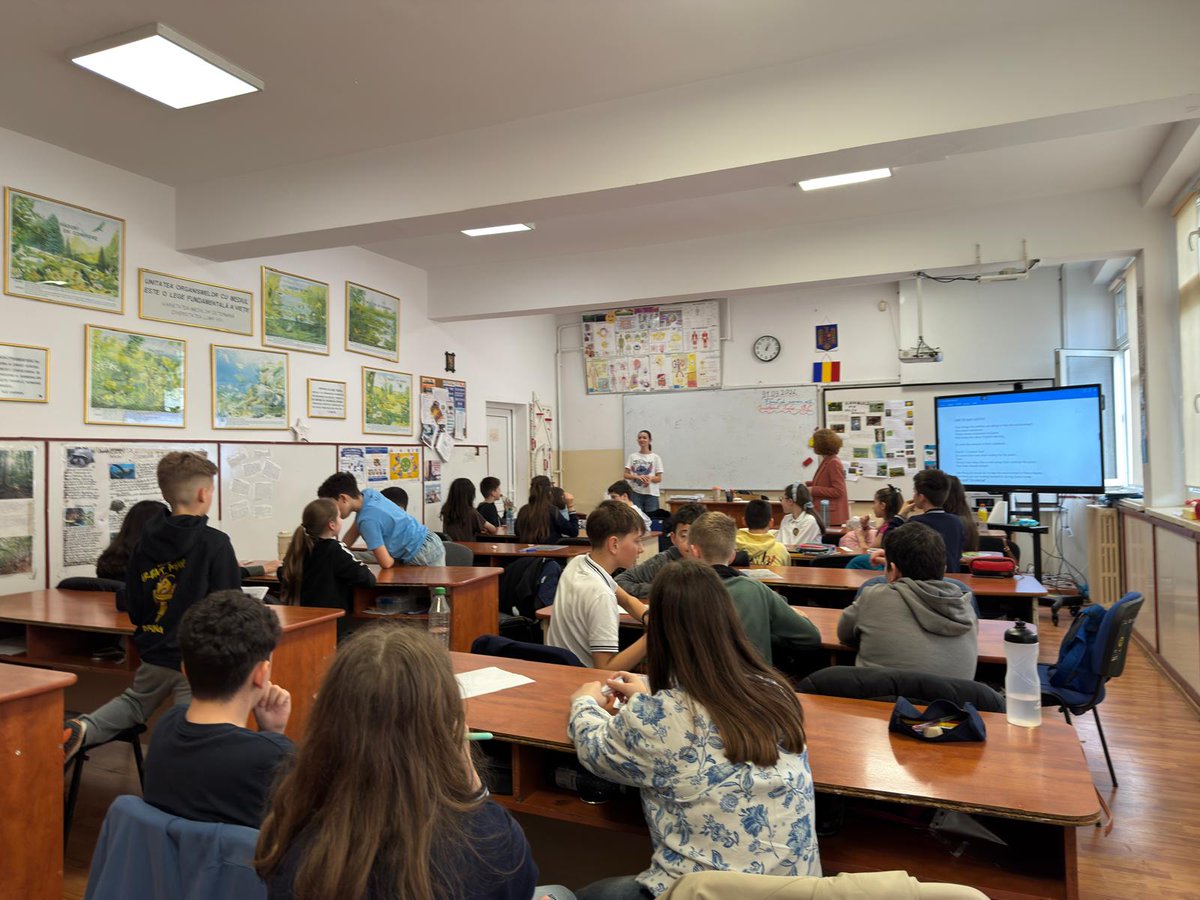 roBritish's tweet image. ✨ “Săptămâna Verde” in Piatra-Neamț and Iași ✨
Curious how you can join us? 👀
🔗Check out our website for all the details: ow.ly/IEqC50YBTGL
#BritishCouncil #EmpoweringEducation #BuildingConnections