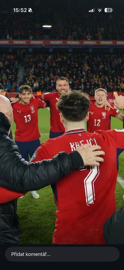 Metr Párna tweet media