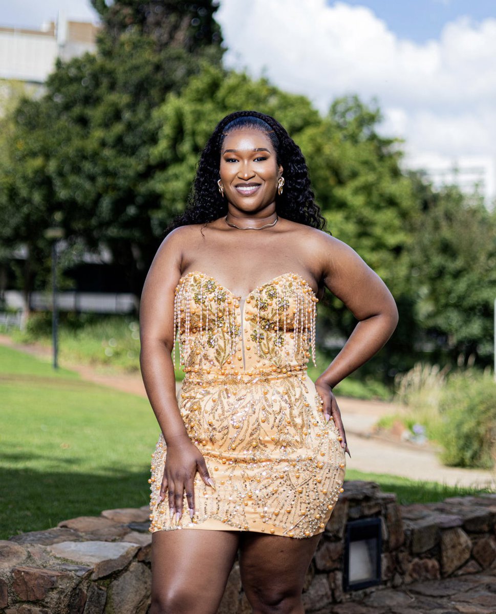 Ziphe_Nanah tweet media