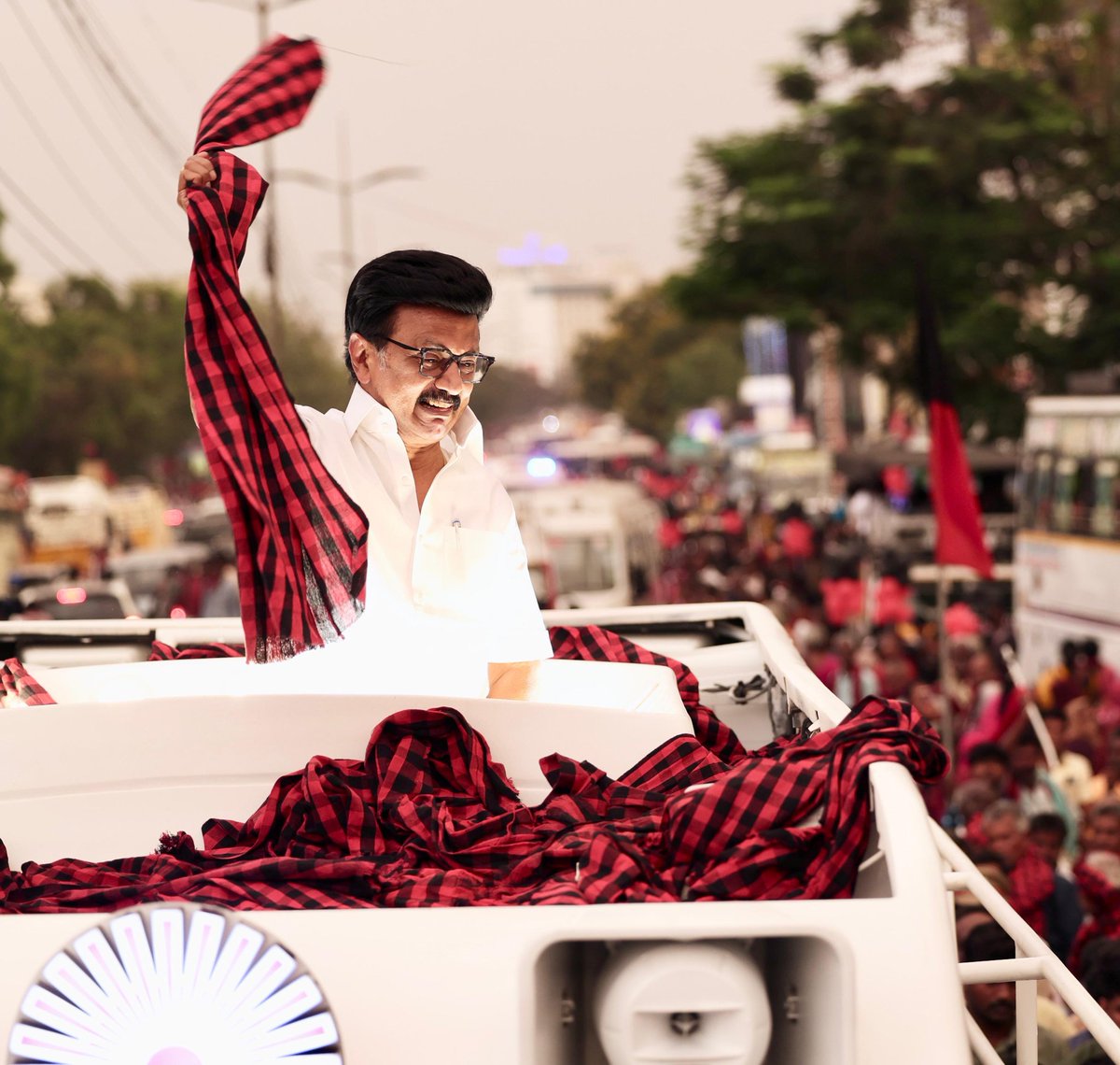 திராவிடன் tweet media