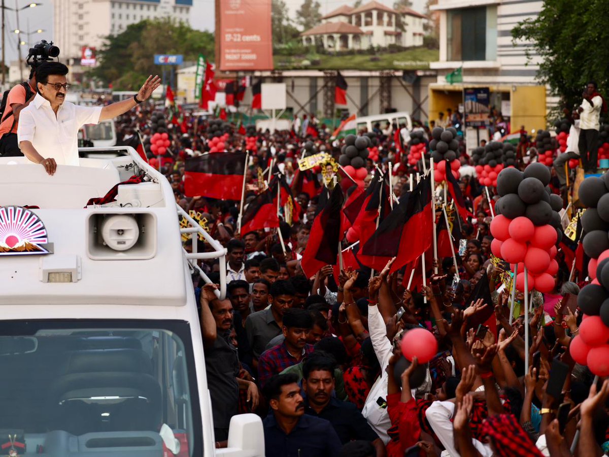 திராவிடன் tweet media