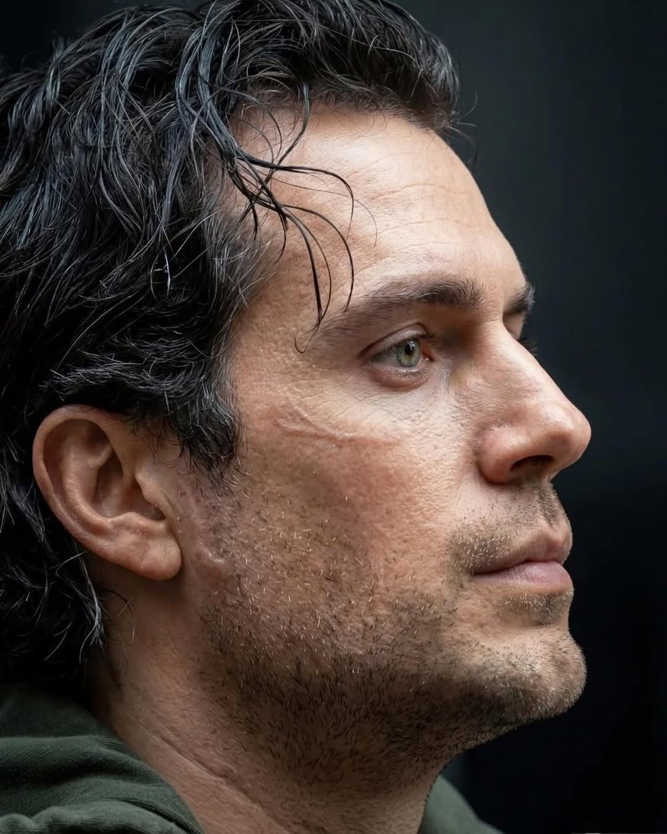 gabriel_luvshenrycavill 🦸🏻❤️❤️ tweet media