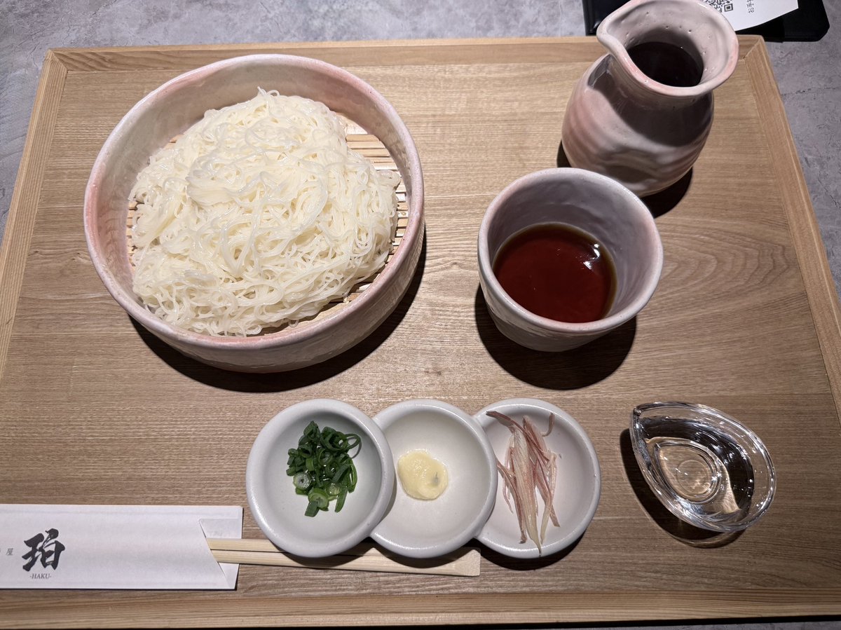 FFJ68775135's tweet photo. 〆のラーメンではなく〆の素麺、ありですな。年齢的にも🤣 https://t.co/qhSfBaL6m4