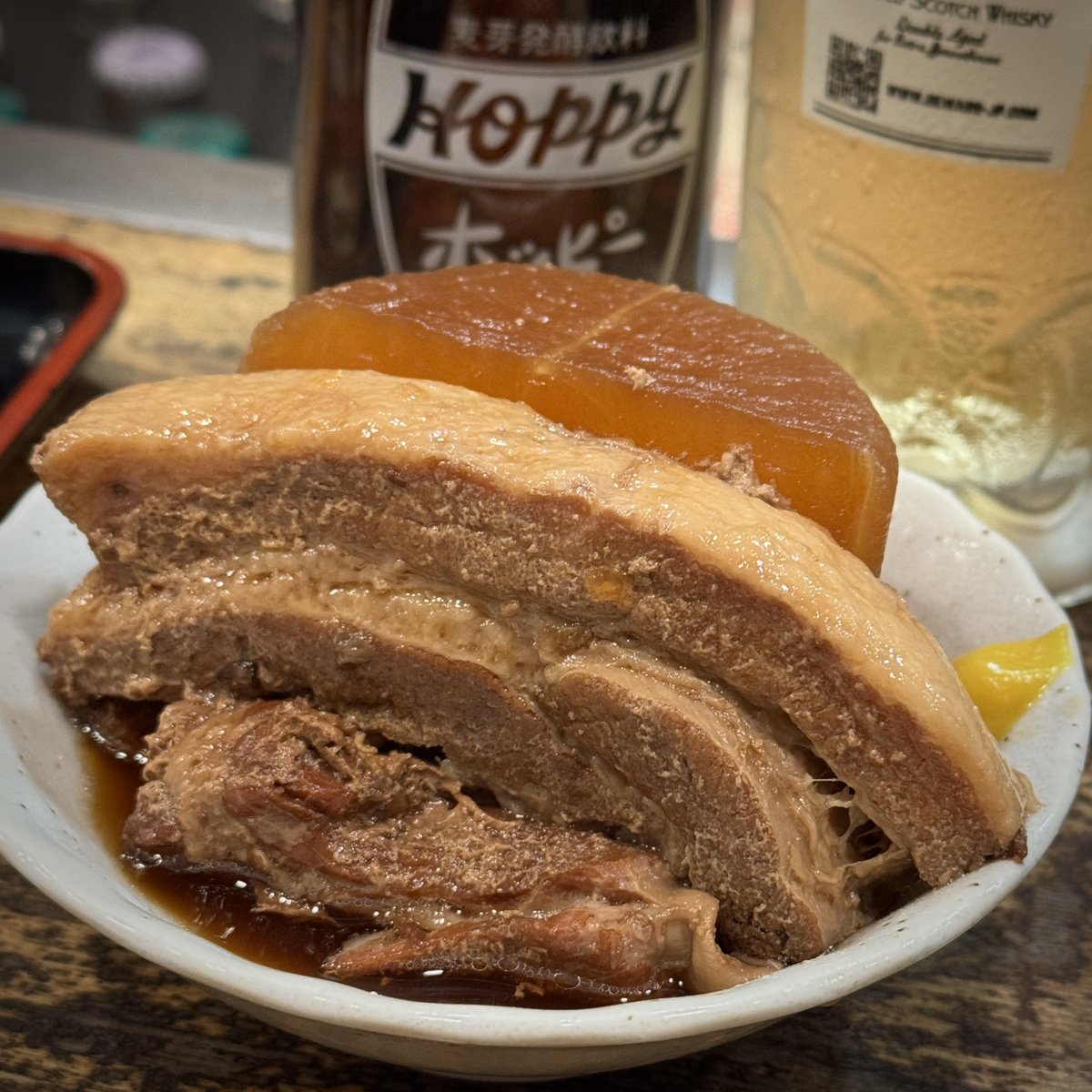 うめともつ tweet media