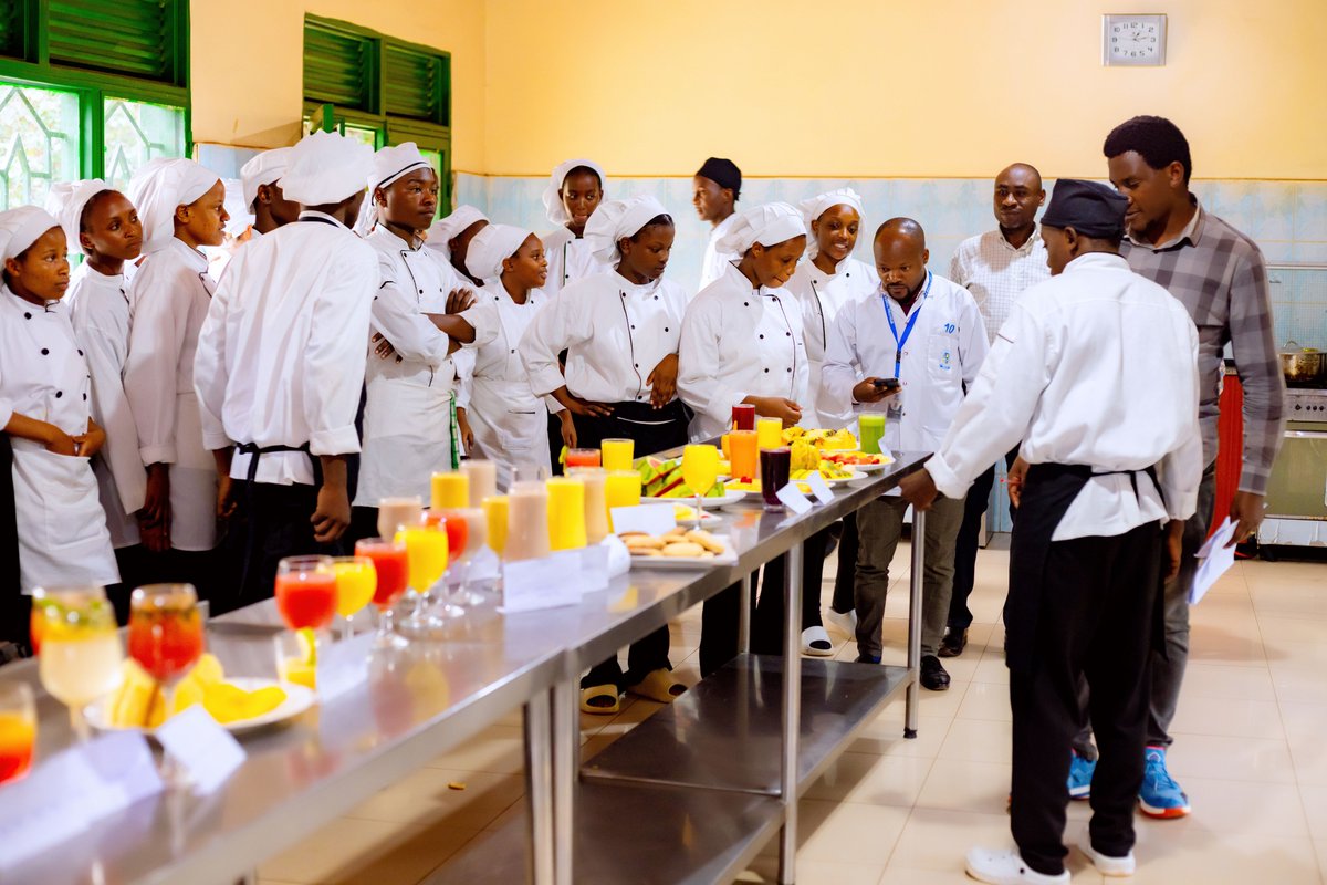 Its_kigali's tweet photo. Excellence comes from practice,
Our students successfully completed their term with outstanding practical skills.
#FoodAndBeverage #HospitalityTraining #PracticalLearning #HandsOnExperience #FutureProfessionals #LearningByDoing #SkillBasedEducation #HospitalityStudents https://t.co/WdkoNPIgX3