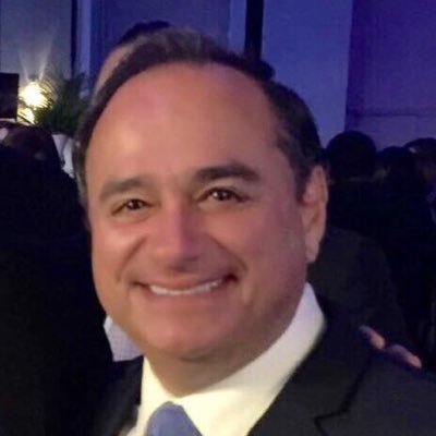 TitoRod27371229's tweet photo. Ante el giro del Partido Demócrata hacia la izquierda, con politicas abortista, defensa de  inmigración desenfrenada, wokismo, coalición con grupos Anti USA. Preguntó ¿ Estos líderes siguen siendo Demócratas? ¿ Están de acuerdo con el giro que sigue dando el partido Demócrata? https://t.co/9ThKF8KQIV