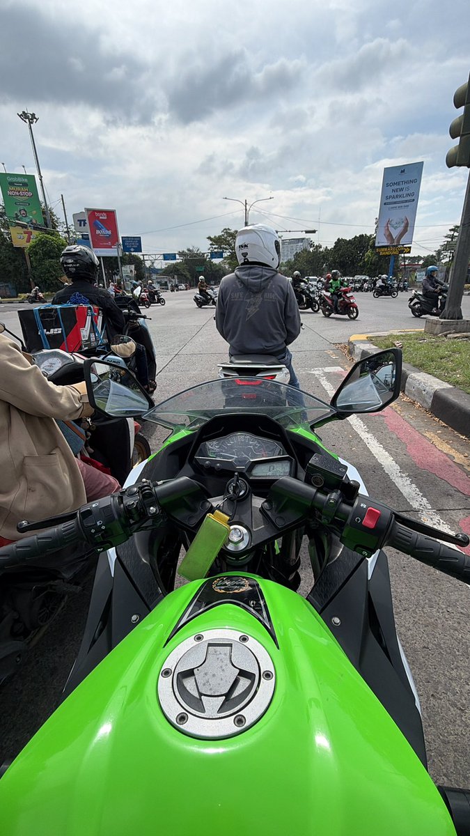 Raja👑 tweet media