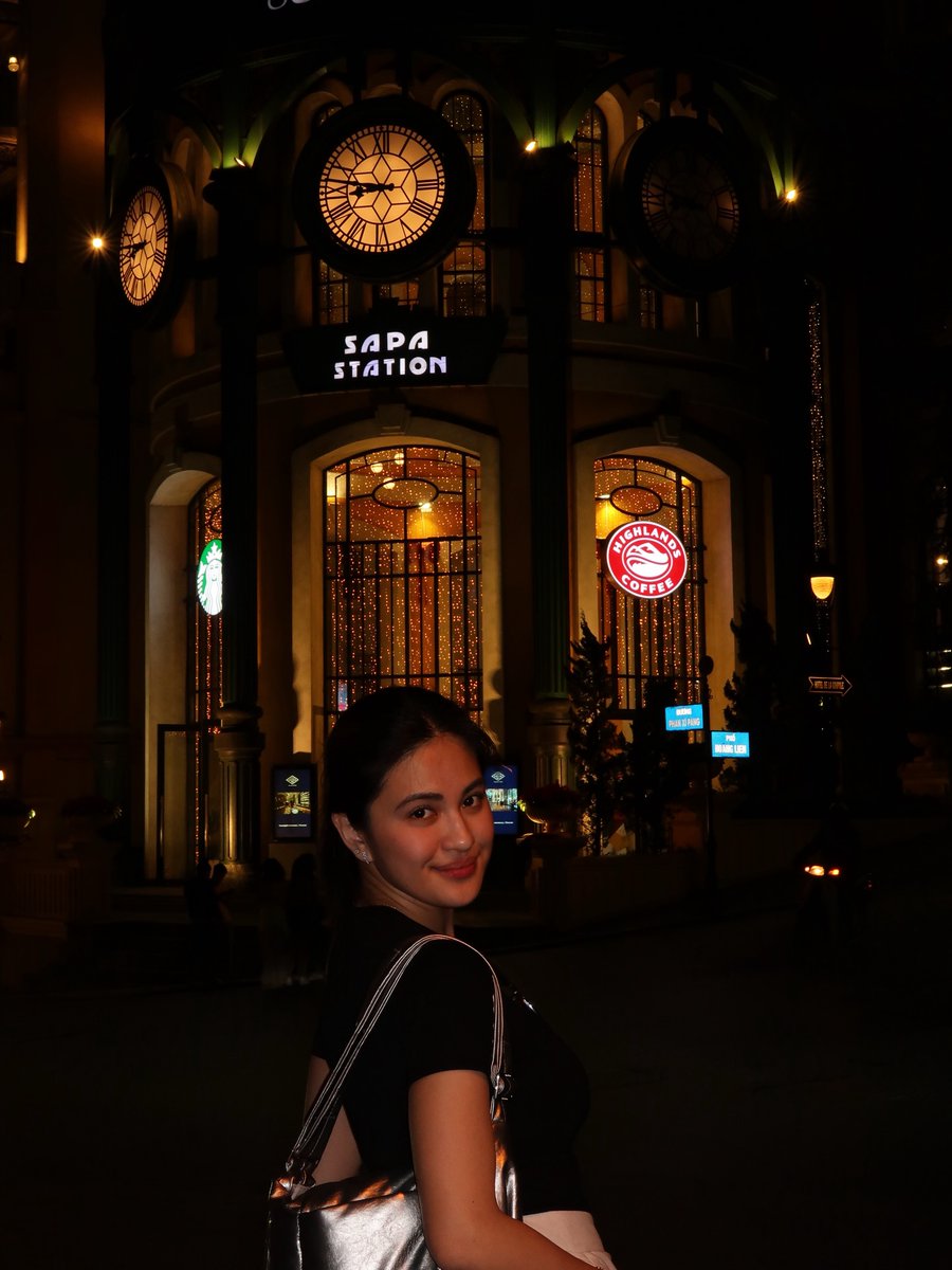 All for Julie ✨️ tweet media