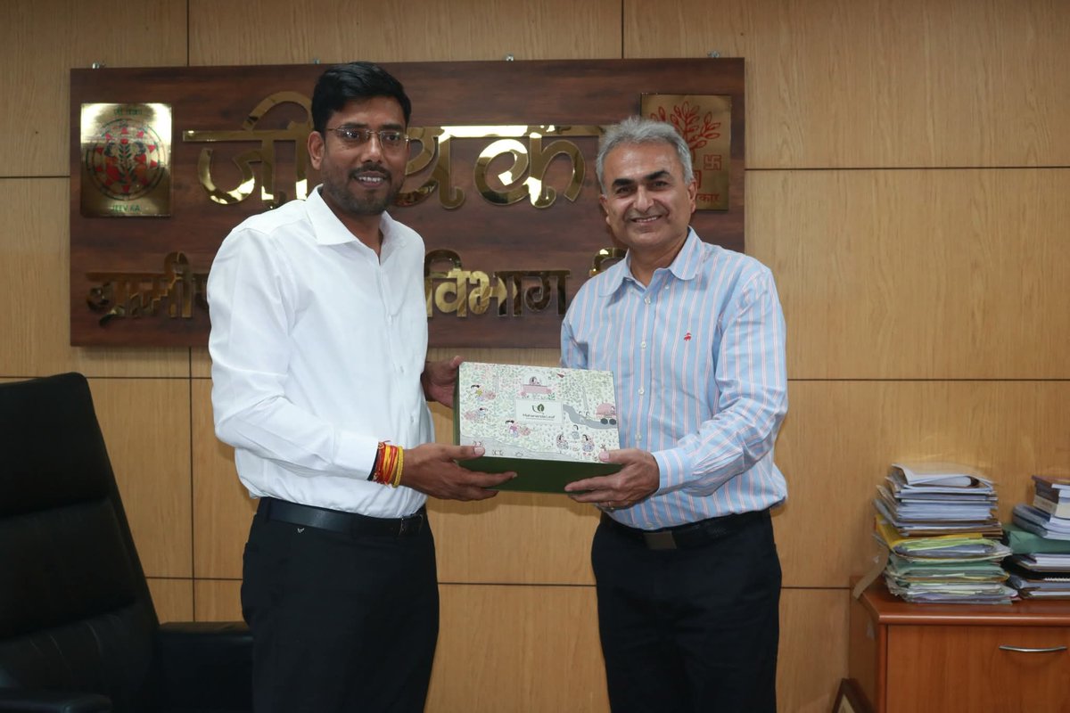 BiharRDD's tweet image. Bihar Rural Livelihoods Promotion Society (JEEVIKA) and Piramal Foundation for Education Leadership have signed an MoU to empower women-led community institutions to build high-performing Cluster Level Federations (CLFs).

#BiharRDD
#Jeevika 
#PiramalFoundation #WomenEmpowerment
