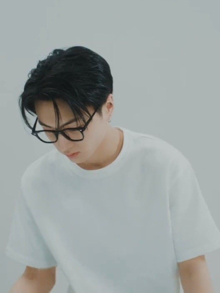 Greoffrey. tweet media