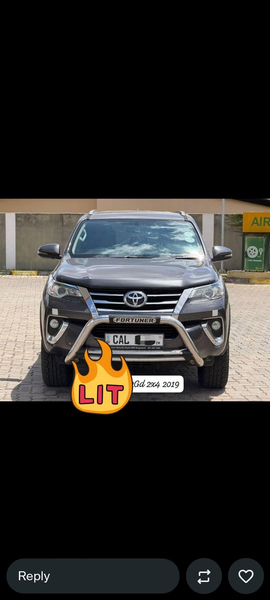 aaron_sando's tweet photo. 🇿🇲  Car Agency 🇿🇲 

Toyota Fortuner - 2019 model.
South African spec. 
2.4L GD6
Mileage: 85,000km 
Charcoal grey color. 
 Current registration series - *CAL*
No dents or scratches- original paint.

Price: k630,000 negotiable. Offers are welcome.

Call Or Whatsapp 0970845579 https://t.co/yogmmuvE8T