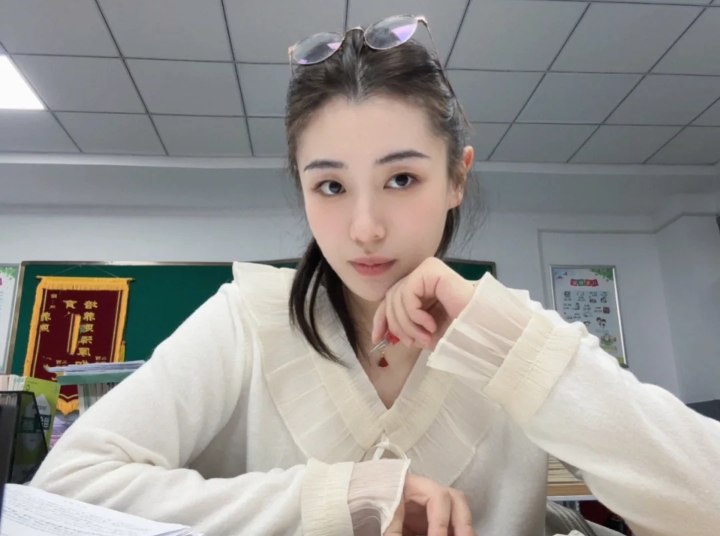 陆老师（教小学） tweet media