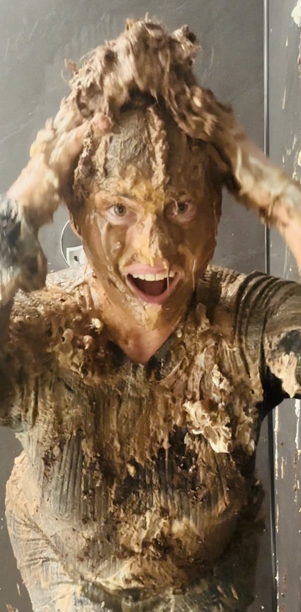 Think I got a little chocolate on me in my messy meet up 🤎🤎🤎🤎