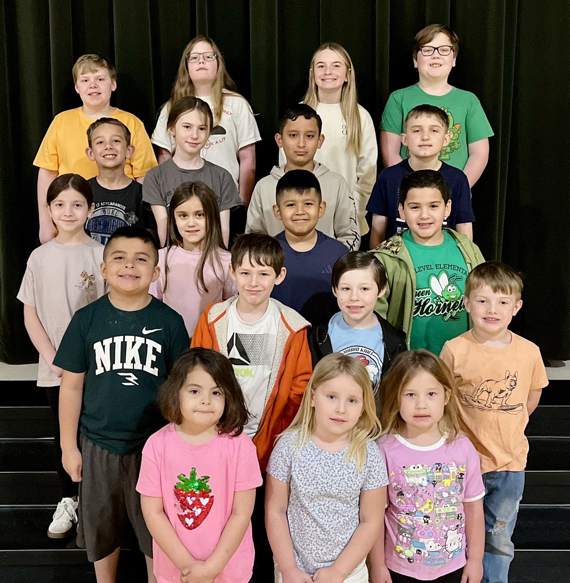 Congratulations to <a href="/PineLevelES/">PineLevelES</a> Character Trait students recognized for demonstrating #Integrity during the month of March. 

Great job!    #PLGreenHornets