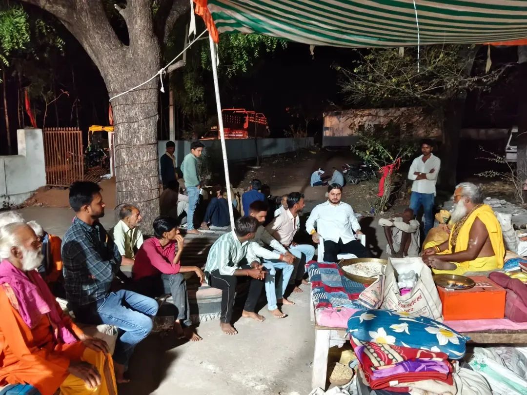 टीकमगढ़ विधानसभा में विभिन्न धार्मिक एवं मांगलिक कार्यक्रमों में उपस्थित रहा