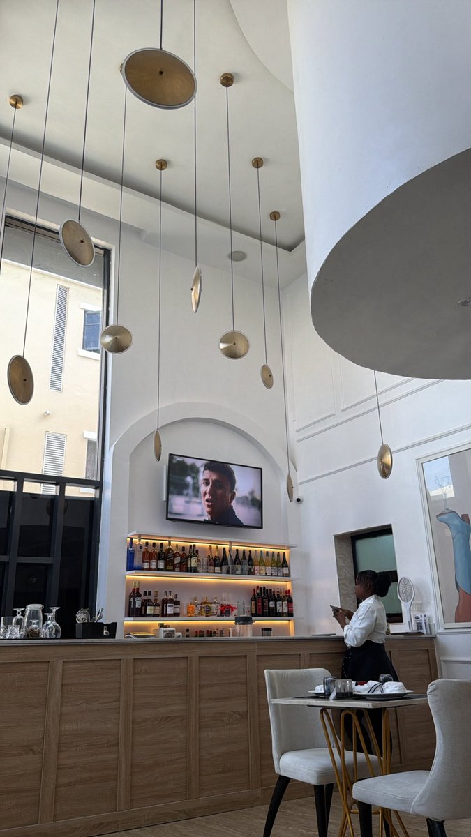 unscripted ✰ tweet media