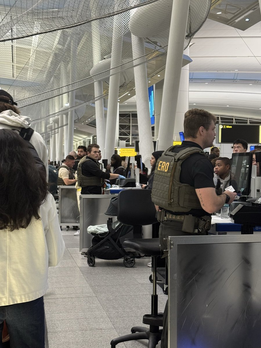 New York Shade tweet media