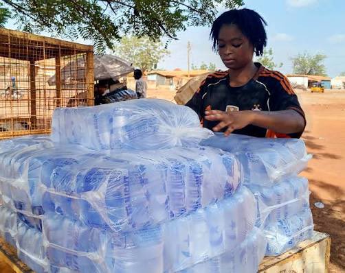 SIKAOFFICIAL🦍 tweet media