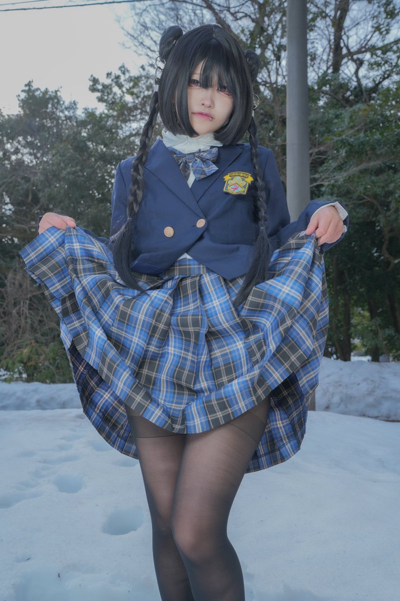(直) tweet media