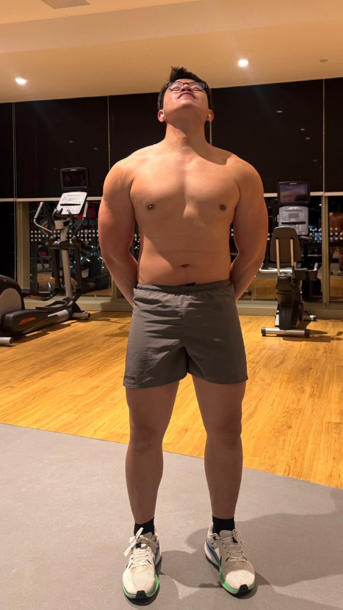 yourRN07's tweet photo. Certified Daddy Body Loading… https://t.co/uZjTkcEBhc