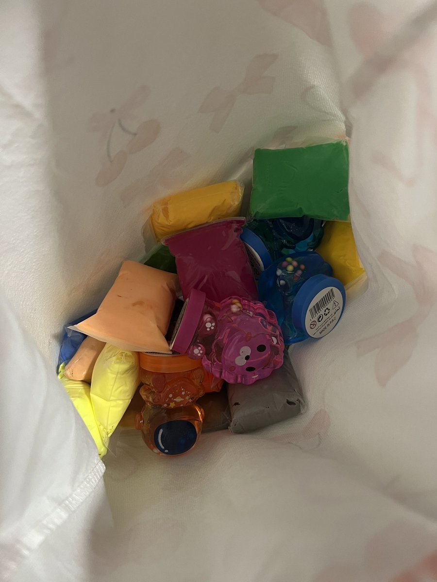 Afnan🍒 tweet media