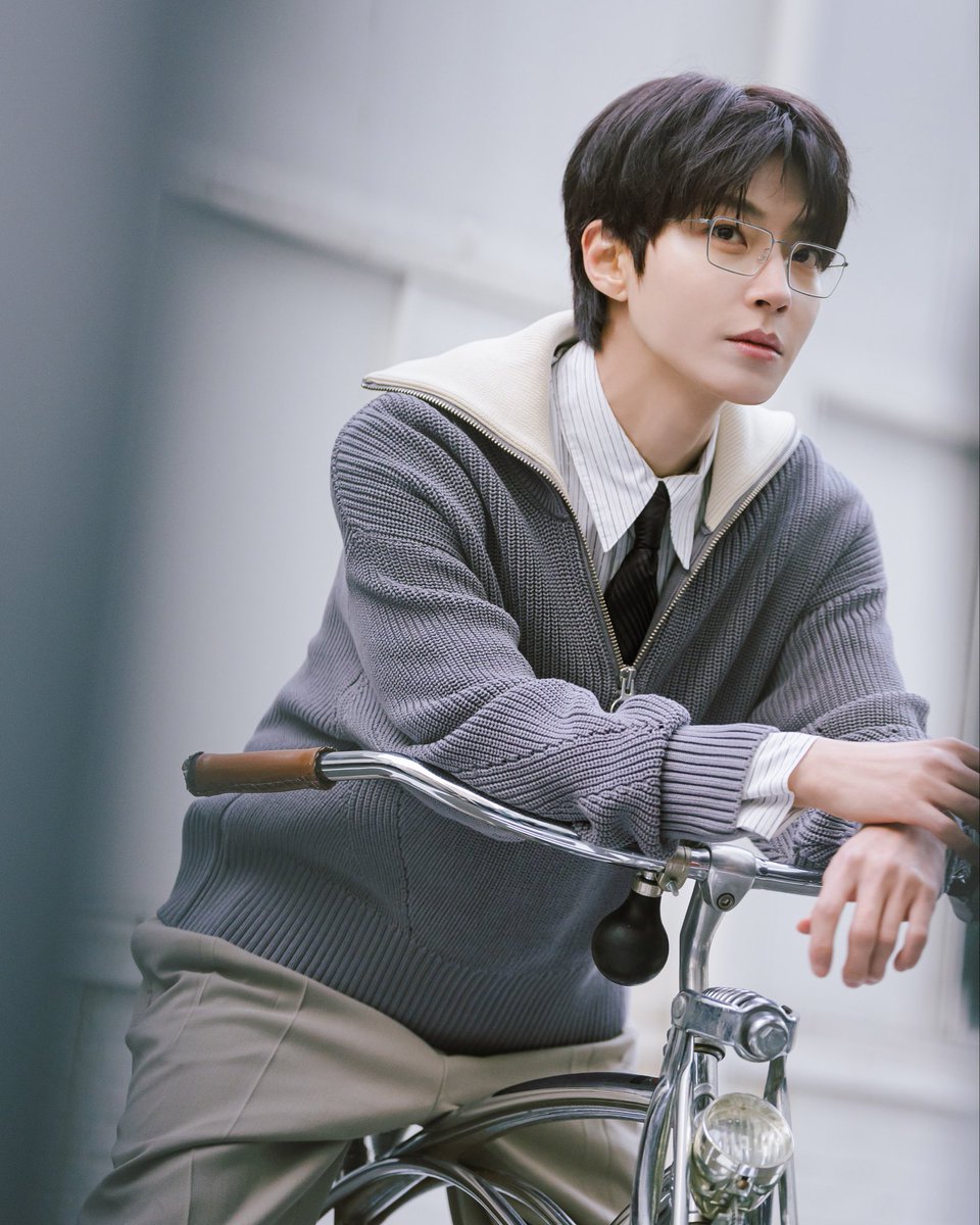 HWANG INYOUP PICS tweet media