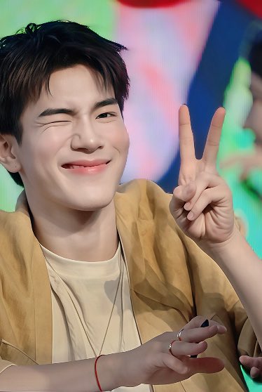 ดอกไม้ไฟ ─ .ᢉ𐭩⋆🌻 tweet media