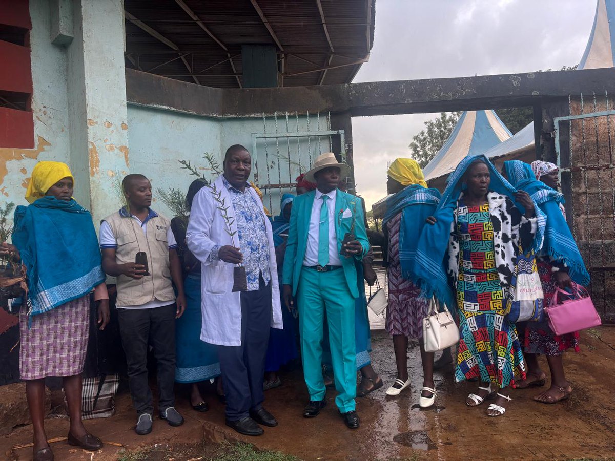 TardaKE's tweet image. 3: In Meru (Muthaara Sub-County), scale kicked in.
With Muungano International Foundation (led by Sammy Rai), TARDA engaged:
👉 300 community groups
👉 2,000 women delegates
Training covered beekeeping, tree nurseries &amp;amp; enterprise setup. #OurBasinsOurFuture #TARDAAt52 #Beekeeping