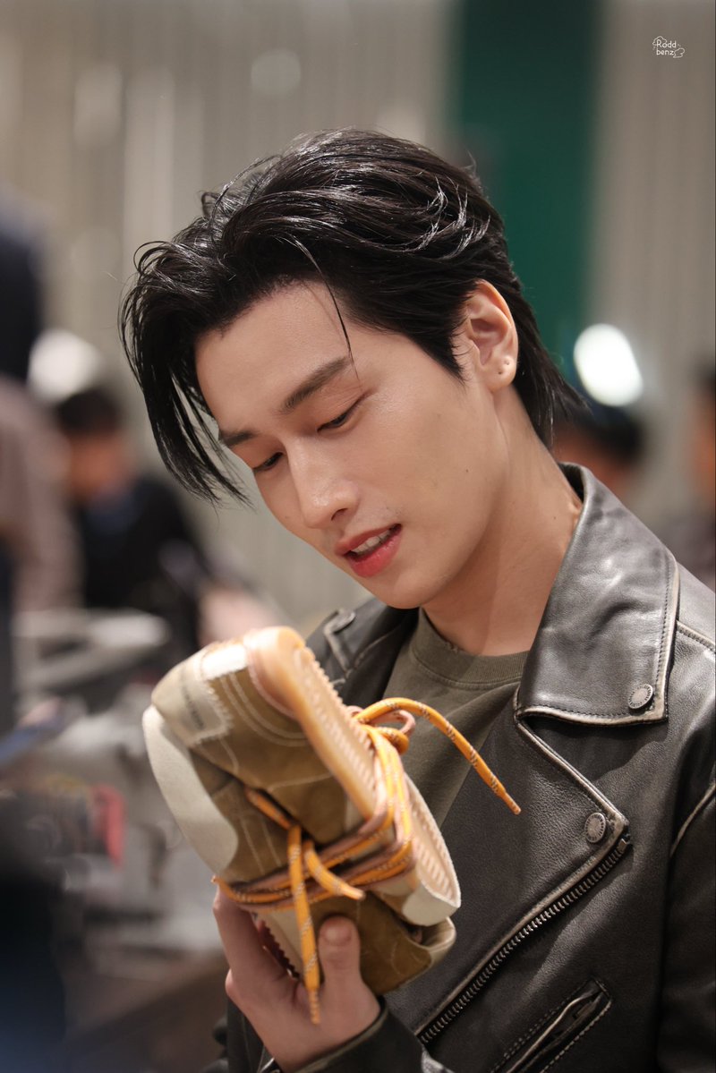 ☁️` 📸 tweet media