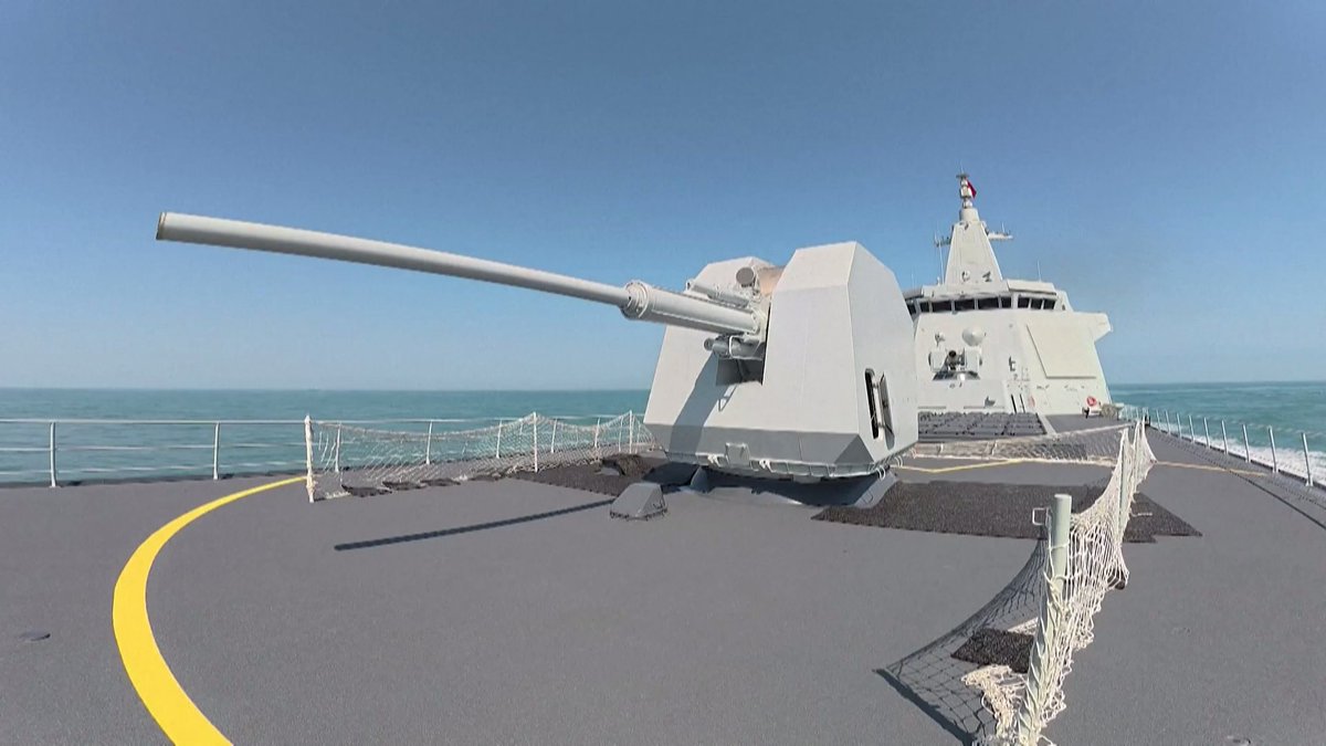 ChinaDaily's tweet image. The new Type 055 guided-missile destroyer Anqing (Hull 110) has carried out its first live-fire #drills and other combat #training in the #EastChinaSea, just one month after being commissioned into the Eastern Theater Command Navy. This 10,000-ton-class warship operated alongside