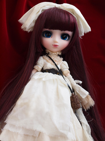 pullip doll of the day! 🤍 tweet media