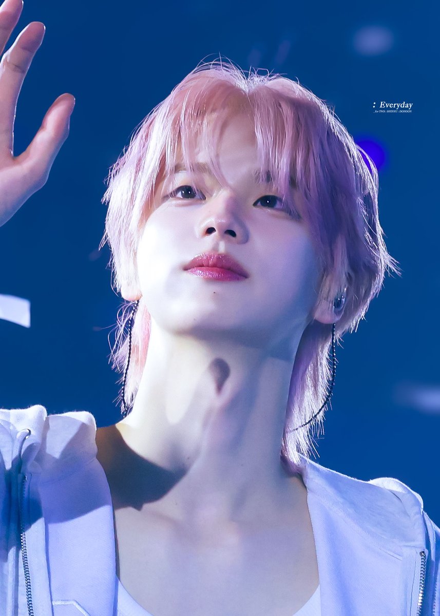 𝑬𝒗𝒆𝒓𝒚𝒅𝒂𝒚 tweet media