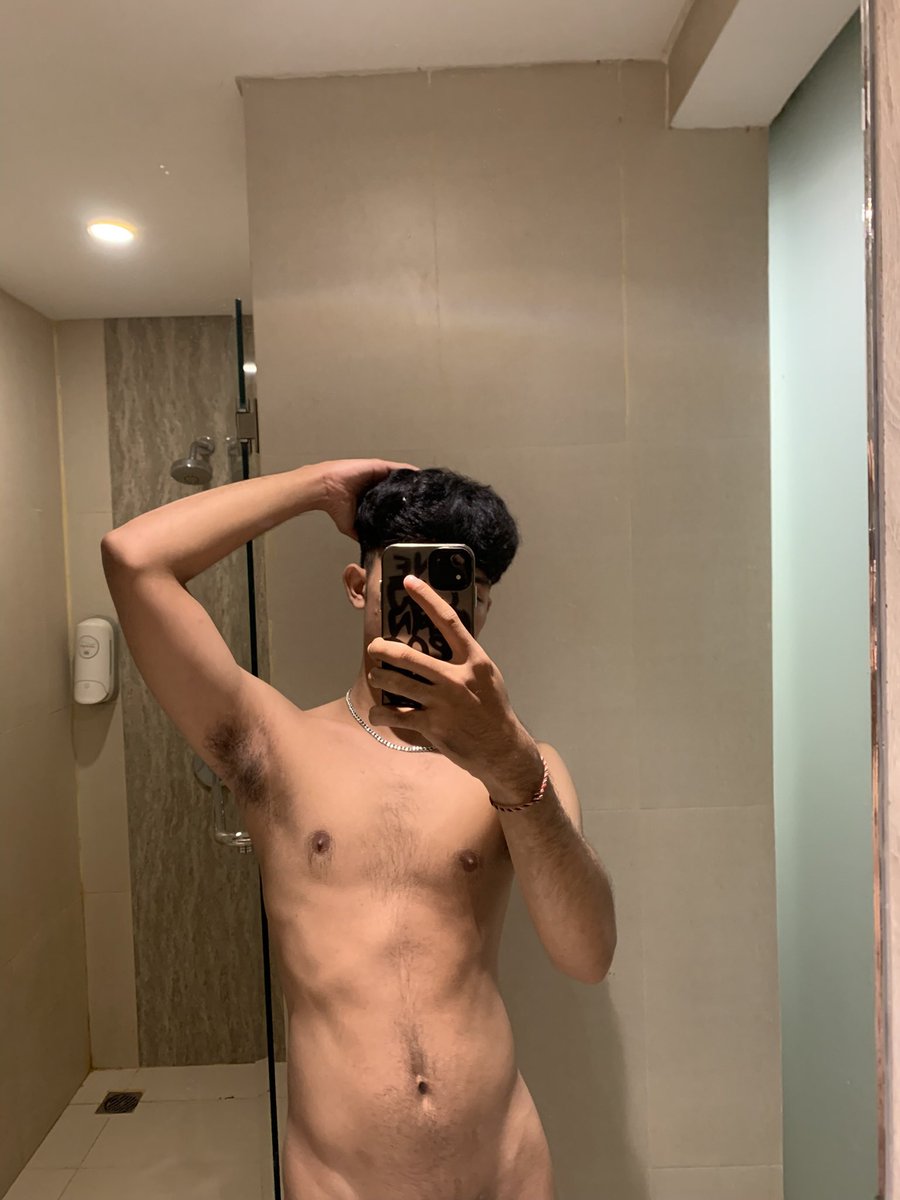 Inisial_R tweet media