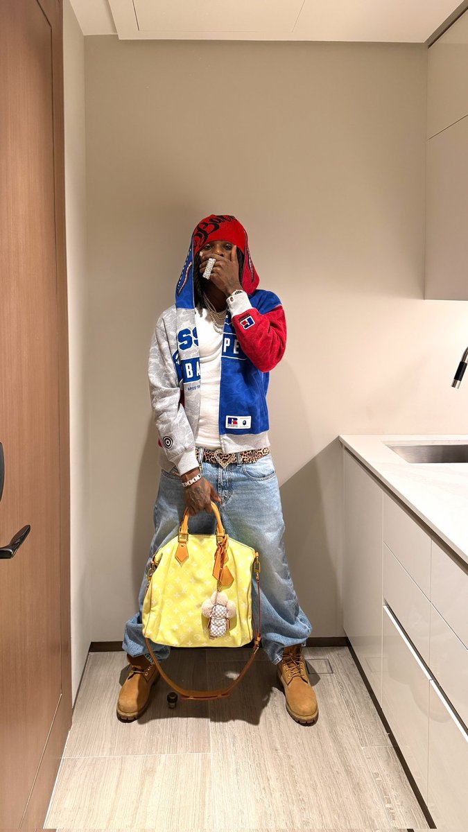remavel123's tweet photo. "When the bag game is strong, but the drip is stronger ๐๐ง #Rema #sensei #DripMaster"
@heisrema https://t.co/MUL62L3ZIN