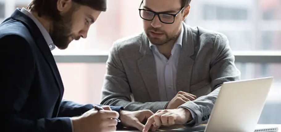 trudydarwin's tweet image. The #consultants who are thriving aren't fighting #AI - they're using it to offload the analytical heavy lifting

bit.ly/4lRUyh7

#Consulting #ArtificialIntelligence #ManagementConsulting #AIConsulting #DigitalTransformation
#FutureOfWork