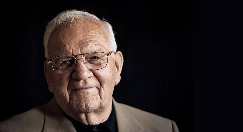 Suku Intern tweet media