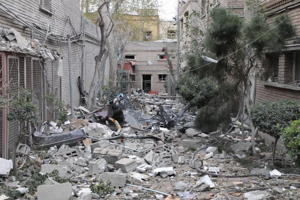 Mario Nawfal tweet media