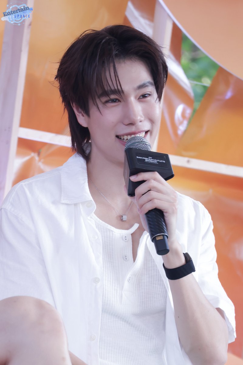 Entertain Update tweet media