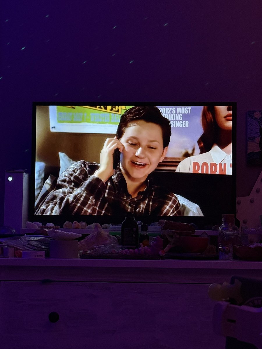 illicitveniceb's tweet photo. never noticed adam was a lana stan omg 😍 #degrassi https://t.co/FrsqjllGZP