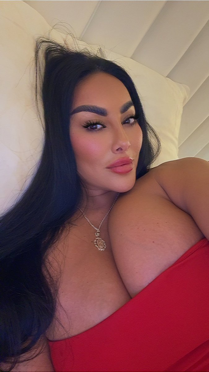 Kiara Mia tweet media