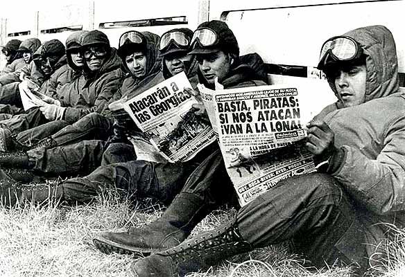 Un 2 de Abril, pero del año 1982 un batallón de liberación Argentino, ingreso a los territorios nacionales de Malvinas y retomo la soberanía sobre las islas del Atlántico Sur.