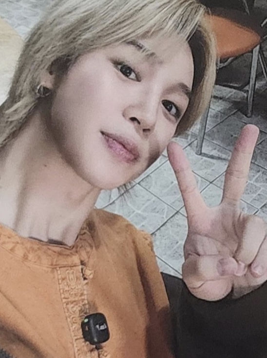 ni •᷄ɞ•᷅ tweet media