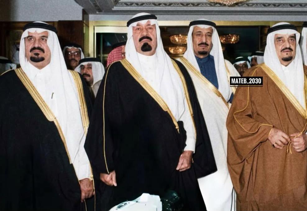 ‏ فالكون tweet media