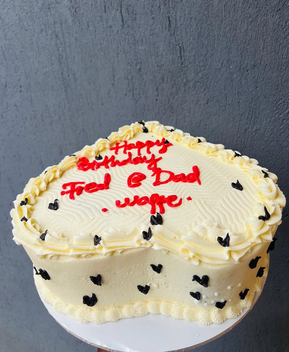 MAisha Cakes tweet media