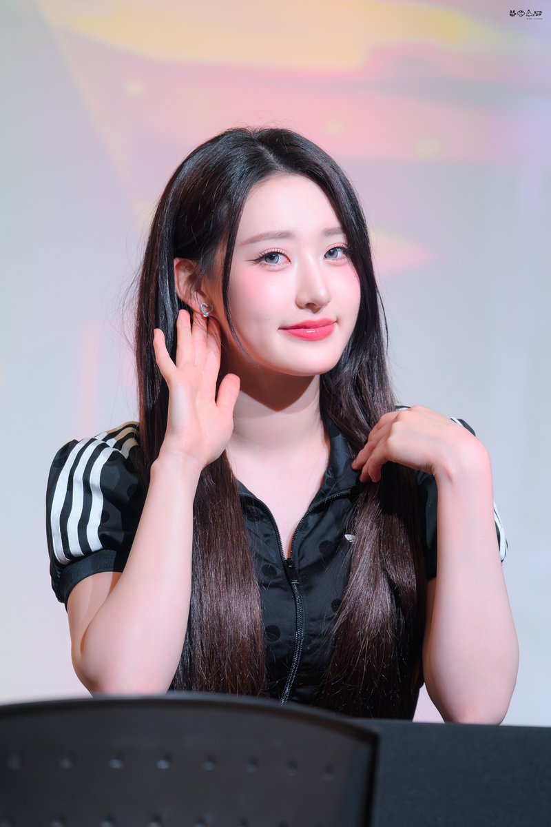 𝐘𝐨𝐮𝐫 𝐌𝐞𝐥𝐨𝐝𝐲 tweet media