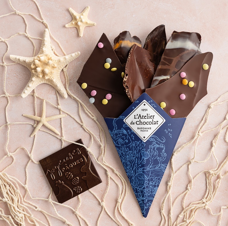 PÂQUES APPROCHE 🐣 : DERNIERS JOURS POUR CRAQUER ! 🍫 Œufs, moulages, assortiments… faites de Pâques un moment gourmand en famille ✨
Depuis 70 ans, L’Atelier du Chocolat sublime vos fêtes.
⏳ Ne tardez plus : atelierduchocolat.fr/fr/39-chocolat… #Paques #ChocolatArtisanal #Gourmandise