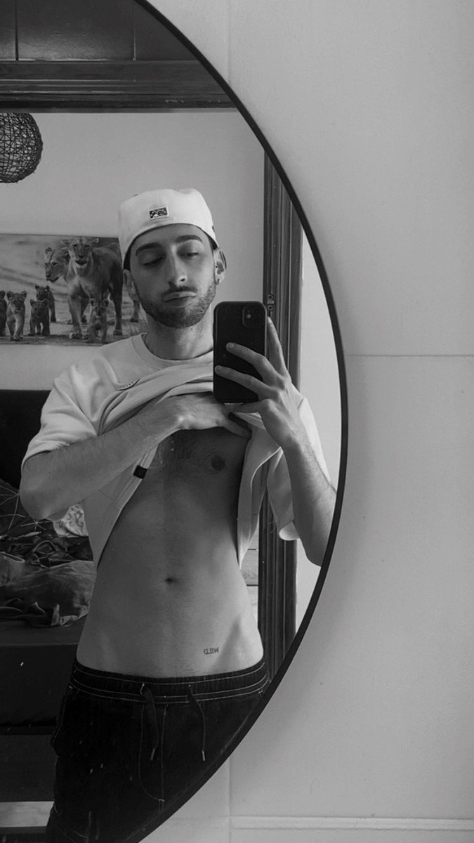 𝐌ora𝐧 tweet media