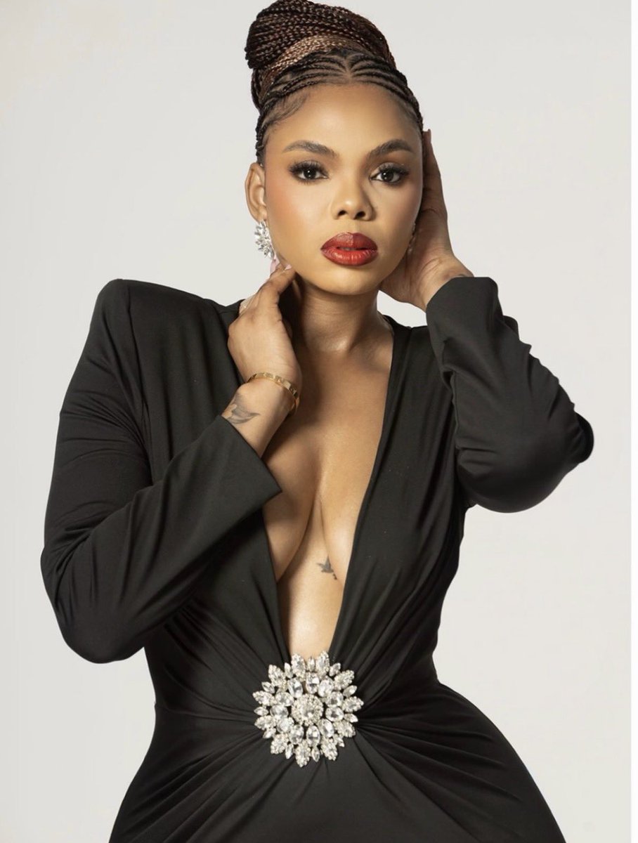 Entertainment tweet media