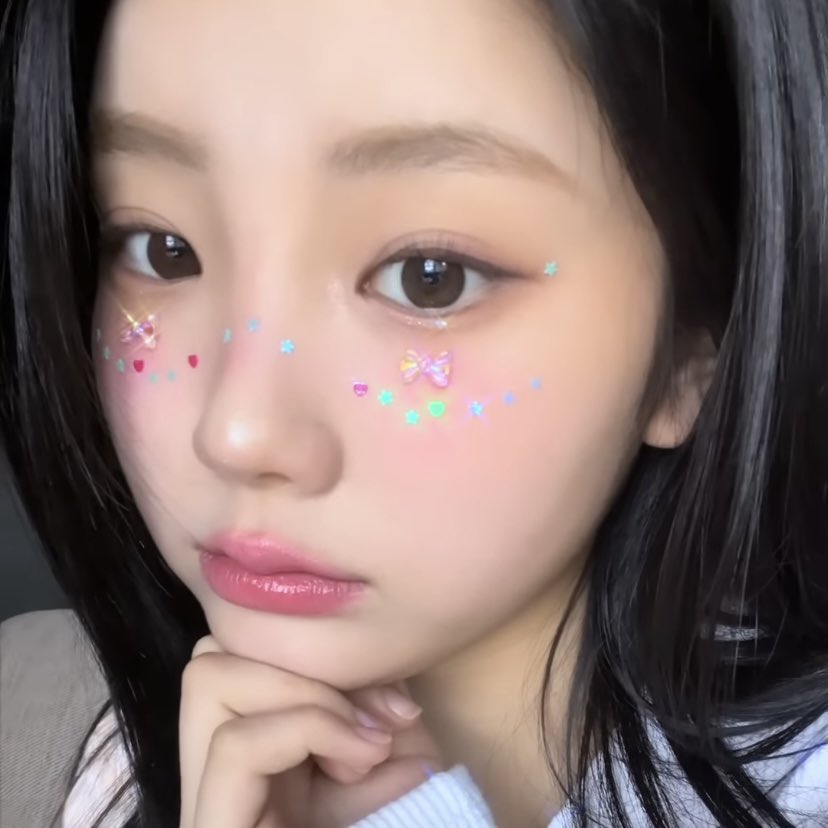 𝜗𝜚 tweet media